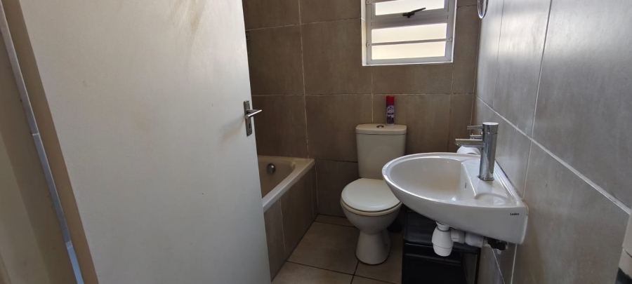 2 Bedroom Property for Sale in Strandfontein Western Cape